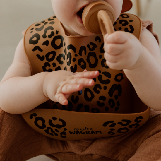 Bavoir silicone - Caramel léopard